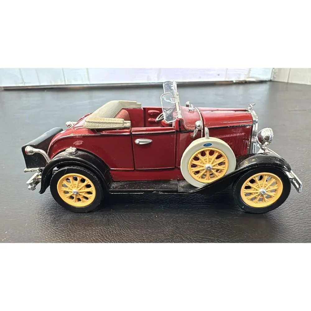 1931 Ford Model A 1:32 Scale Diecast National  Motor Museum Burgundy